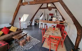 Appartement 5 pièces WiFi , prime video en cœur de forêt